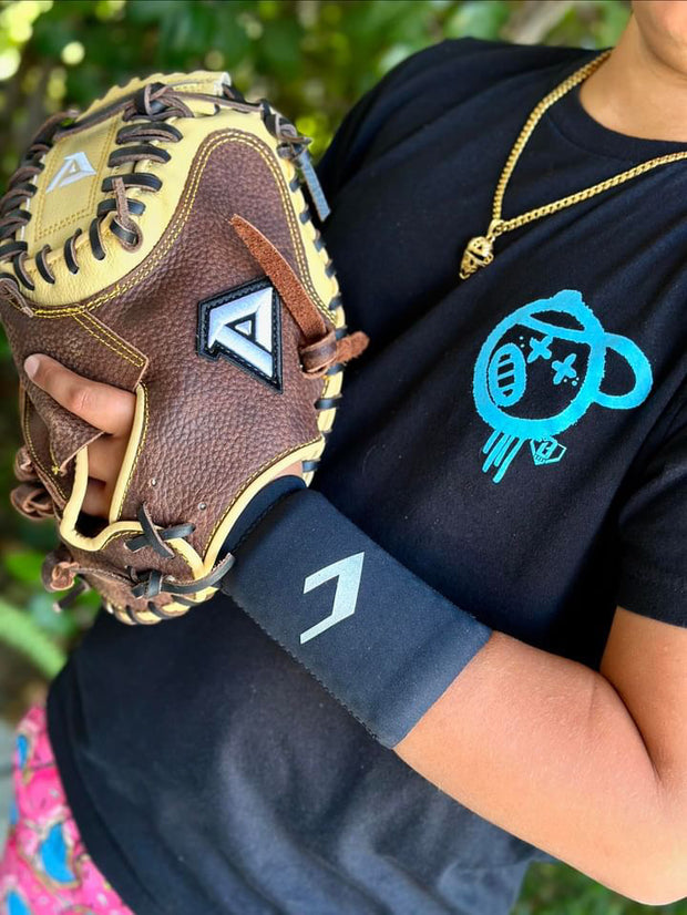 COOLOMG Baseball Wrist Guard with Panel Shield Protective Handband for Baseball,Softball,Football 1 Piece